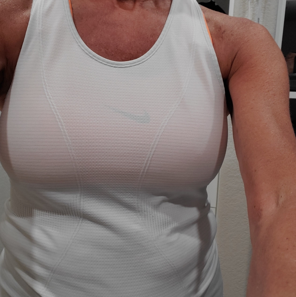 Zyia razorback tank
